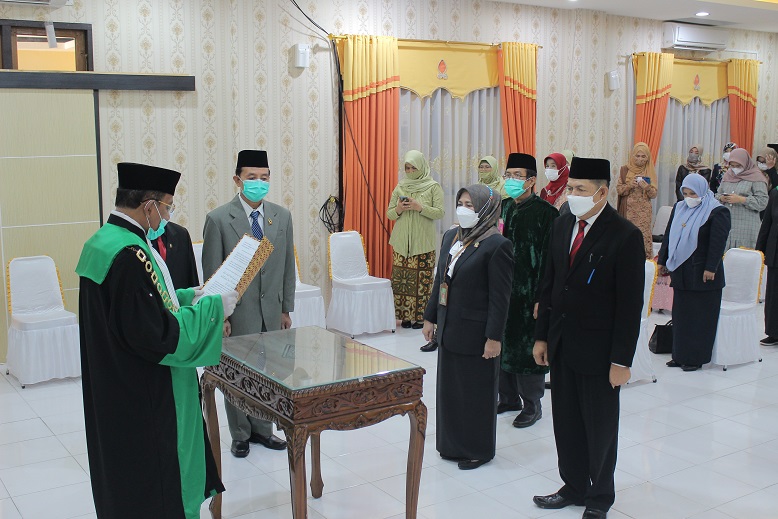 Pelantikan dan Pengambilan Sumpah Jabatan Panitera dan Panitera Pengganti Pengadilan Tinggi Agama Jambi