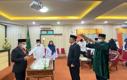 PTA Jambi Laksanakan Pelantikan dan Pengambilan Sumpah Jabatan Kepala Bagian Umum & Keuangan