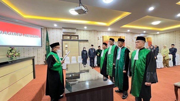 PTA Jambi Laksanakan Pelantikan dan Pengambilan Sumpah Jabatan 4 (Empat) Ketua Pengadilan Agama