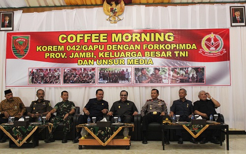 Ketua PTA Jambi Ikut Serta Dalam Acara Coffee Morning Korem 042 Gapu Jambi (10/09)