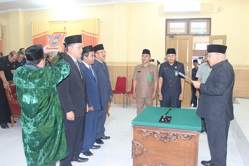 Ketua PTA Jambi Lantik 3 Orang Panitera Pengganti (27/07)