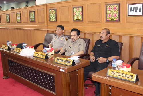 Hakim Tinggi PTA Jambi Hadiri Rapat Paripurna Di DPR (08/09)