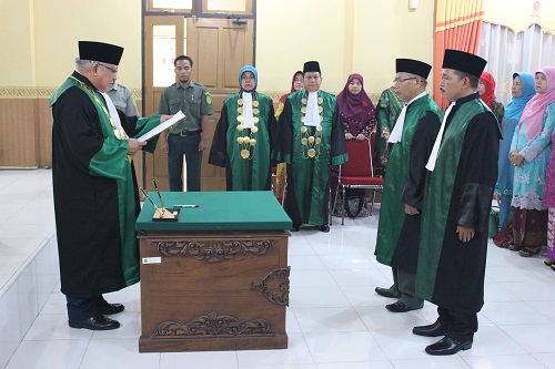 Ketua PTA Jambi Lantik Dua Orang Ketua Pengadilan Agama (10/9)
