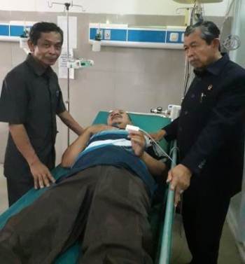 Ketua PTA Jambi Kunjungi Pegawai Yang Sakit