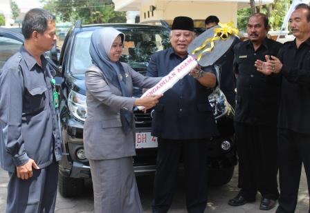 PA Jambi Menerima Mobil Dinas Dari Pemko Jambi (11/08)