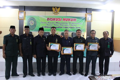 PTA Jambi Berikan Penghargaan Sakip Kepada PA Berprestasi