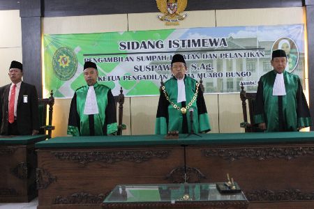 Ketua PTA Jambi Melantik Ketua PA Muara Bungo
