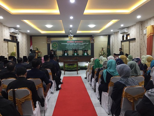 Ketua PTA Jambi Melantik 4 Ketua Pengadilan Agama Sekaligus