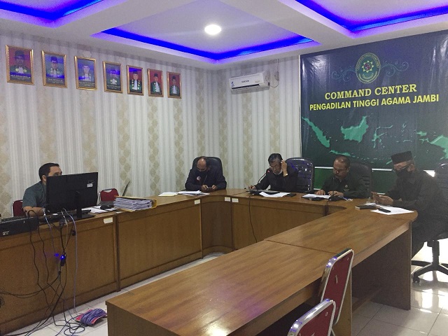 PTA Jambi melaksanakan acara Pembinaan Teknis Pengadilan Agama Sewilayah melalui Teleconference