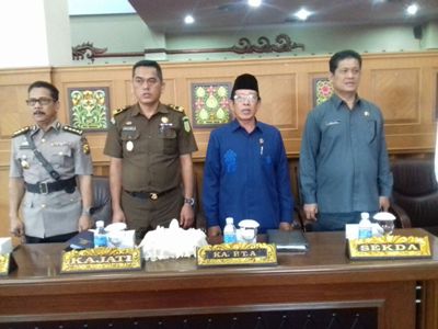 Wakil Ketua PTA Jambi menghadiri Rapat Paripurna DPRD Provinsi Jambi