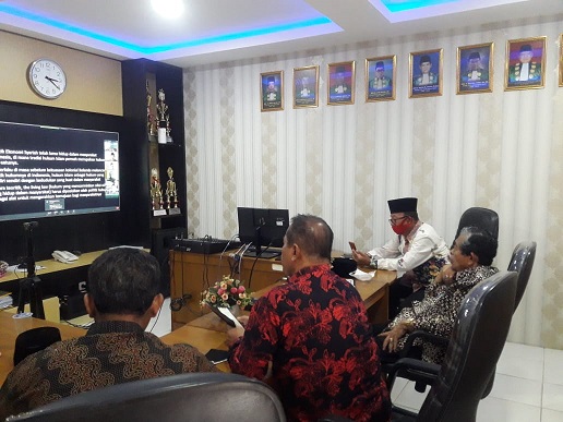 PTA Jambi mengikuti Webinar Harmonisasi Kompilasi Hukum Ekonomi Syariah