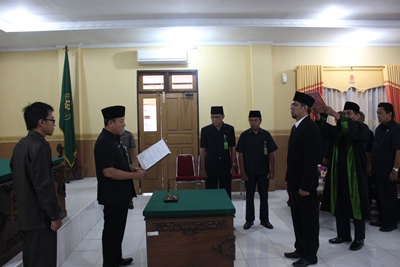 KPTA Jambi Lantik Pejabat Baru Kasubbag Keuangan dan Pelaporan PTA Jambi