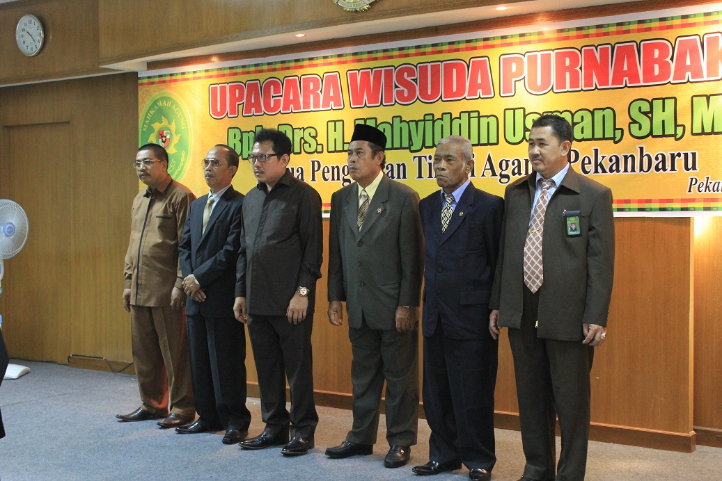 Wakil Ketua dan Pansek PTA Jambi Hadiri Purna Bakti KPTA Pekanbaru