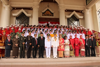 KPTA  Jambi Hadiri Detik-Detik Proklamasi di Lapangan  Kantor Gubernur Jambi