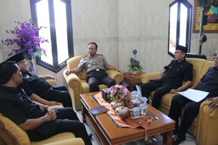 Ketua PTA Jambi Audensi Dengan Kapolda Jambi Yang Baru (15/02)