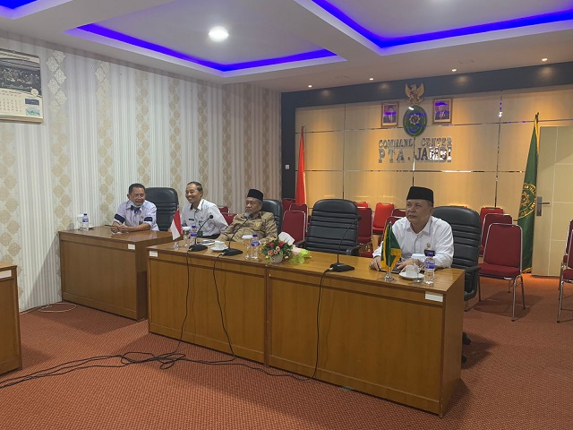 Pengurus dan Anggota IKAHI di PTA Jambi mengikuti Sosialisasi Virtual Account PP IKAHI Secara Daring Yang Diselenggarakan oleh Pengurus Pusat Ikatan Hakim Indonesia (PP IKAHI) 