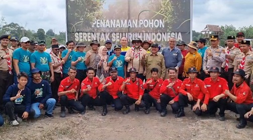Ketua PTA Jambi Hadiri Penanaman Pohon Serentak Seluruh Indonesia